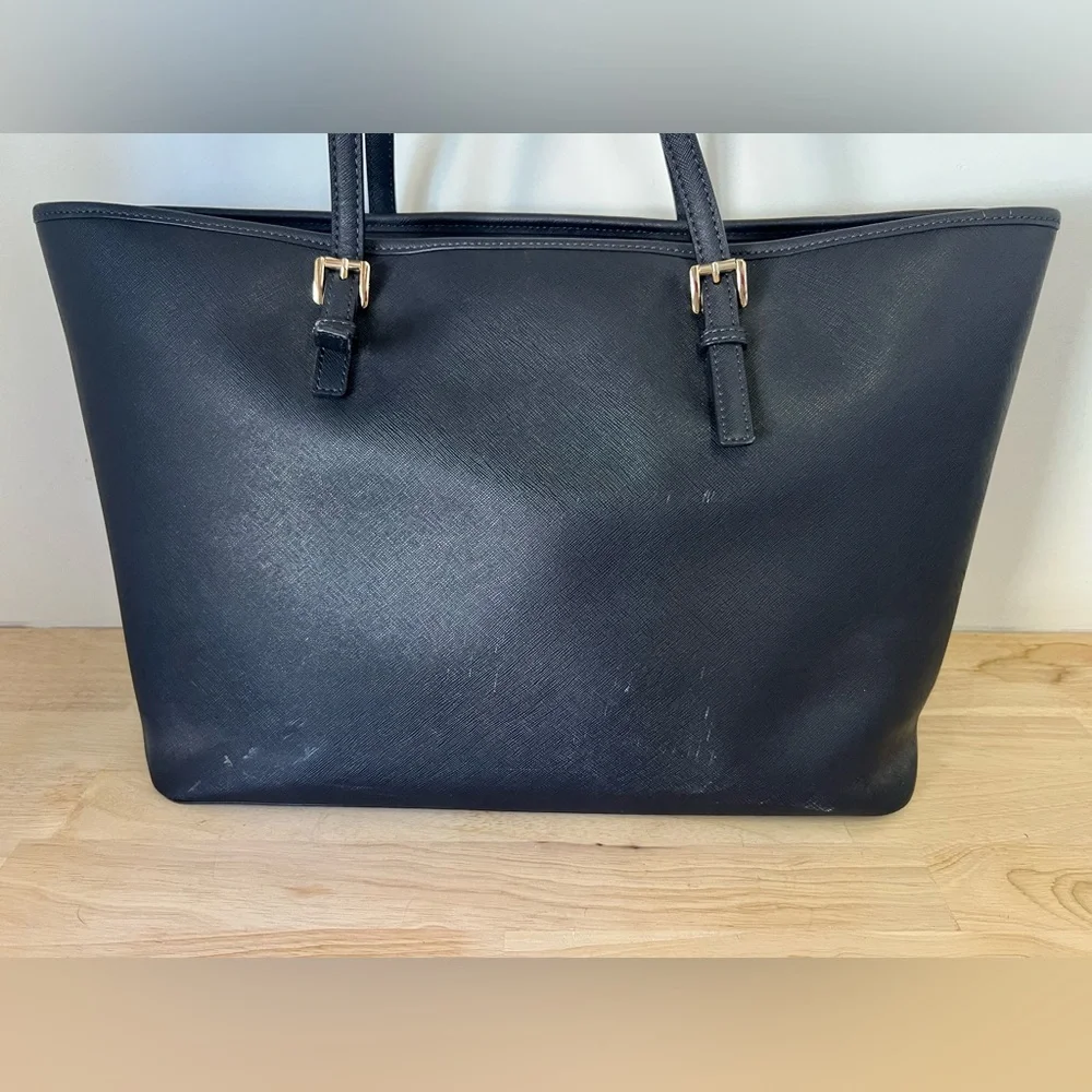 Navy Blue Michael Kors Jet Set Travel‎ Tote - Picture 3 of 14